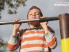 How to teach a child to pull up on the horizontal bar?