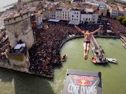 High diving – sport and madness in one package