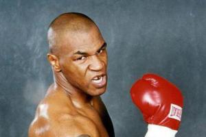 У кого самый сильный удар в боксе?