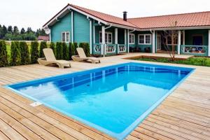 How to clean the pool in the country How to remove clay sediment from the pool